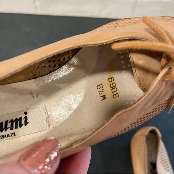 Vintage Sumi sz 8.5 tan leather cutout wingtip flats - Picture 14 of 15